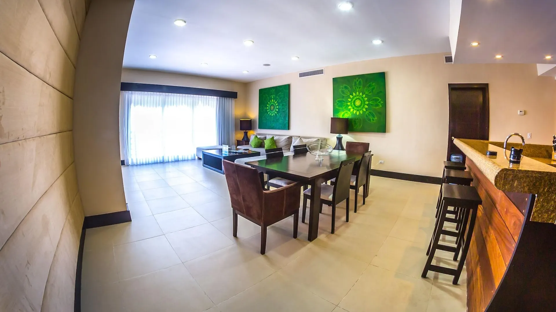 Aldea Beachside Condo By Bvr Апарт-отель