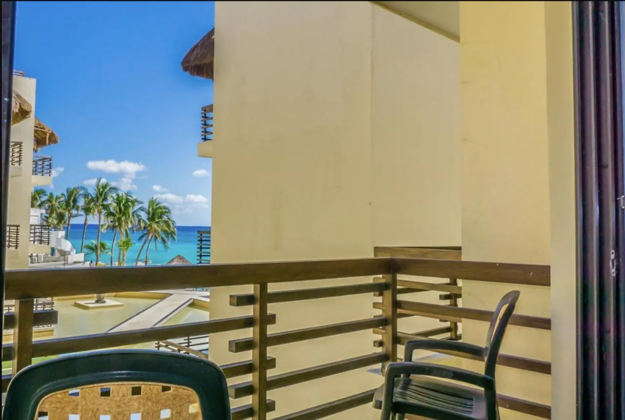 Aldea Beachside Condo By Bvr 3*, Плая-дель-Кармен Мексика